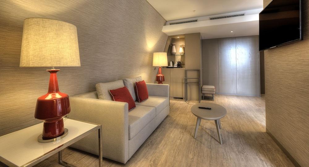Nh Collection Porto Batalha Hotel Exterior photo