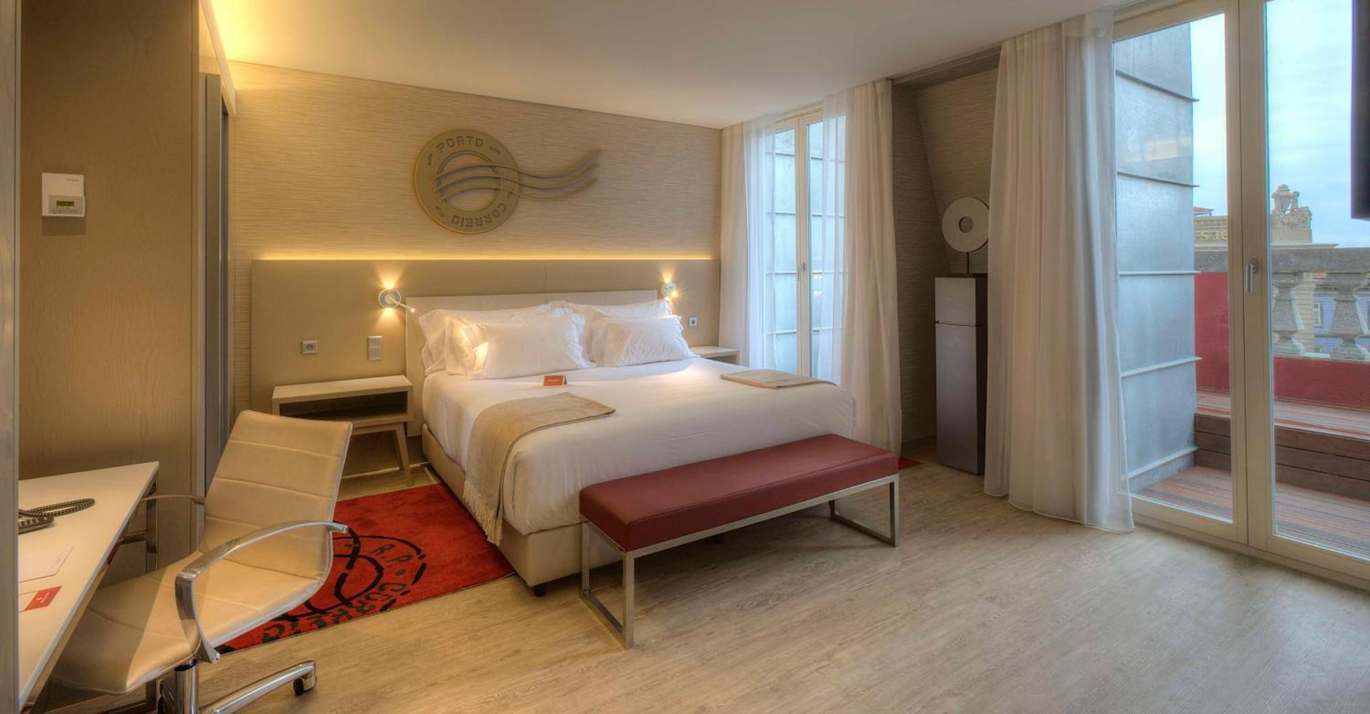 Nh Collection Porto Batalha Hotel Exterior photo