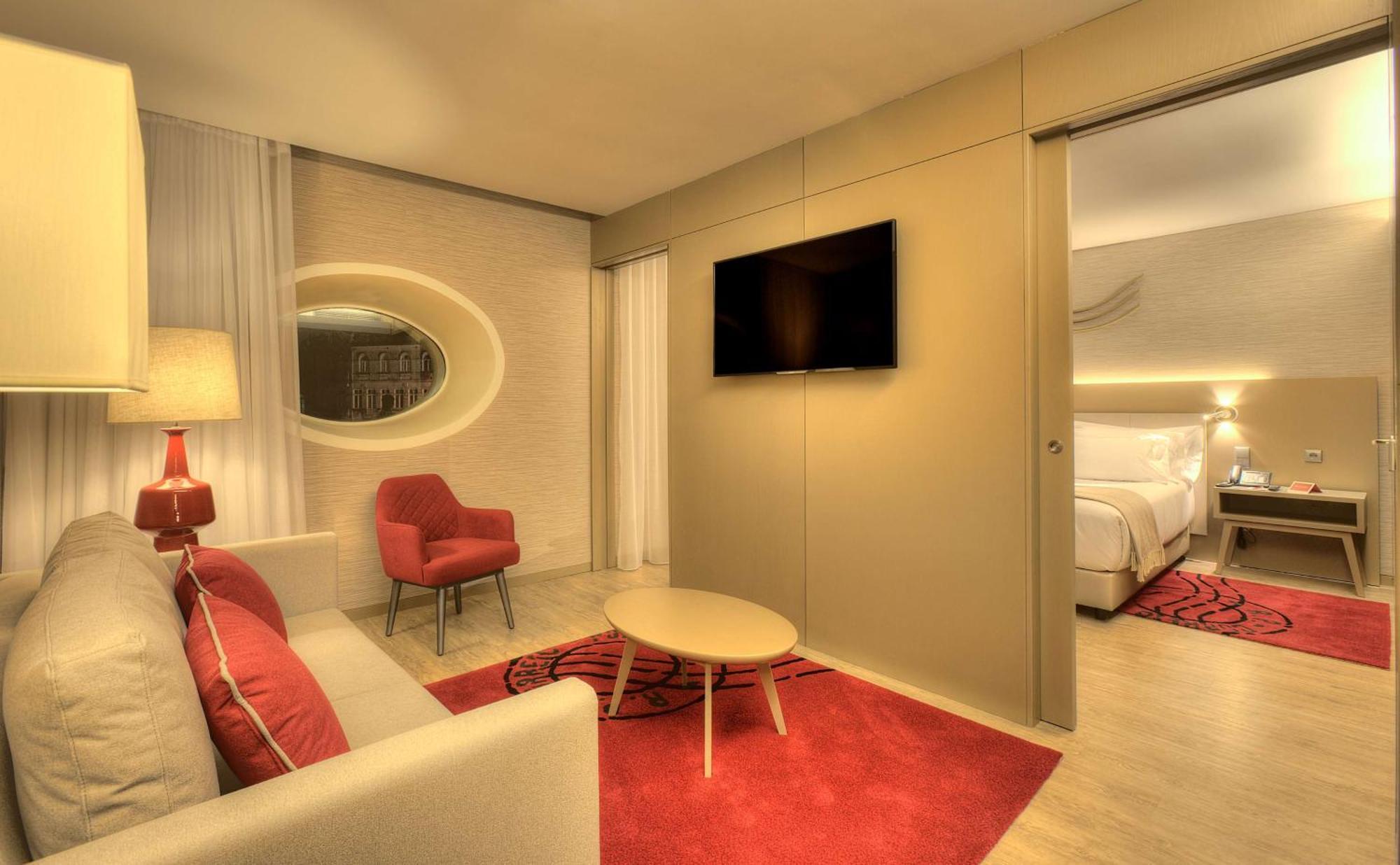 Nh Collection Porto Batalha Hotel Exterior photo