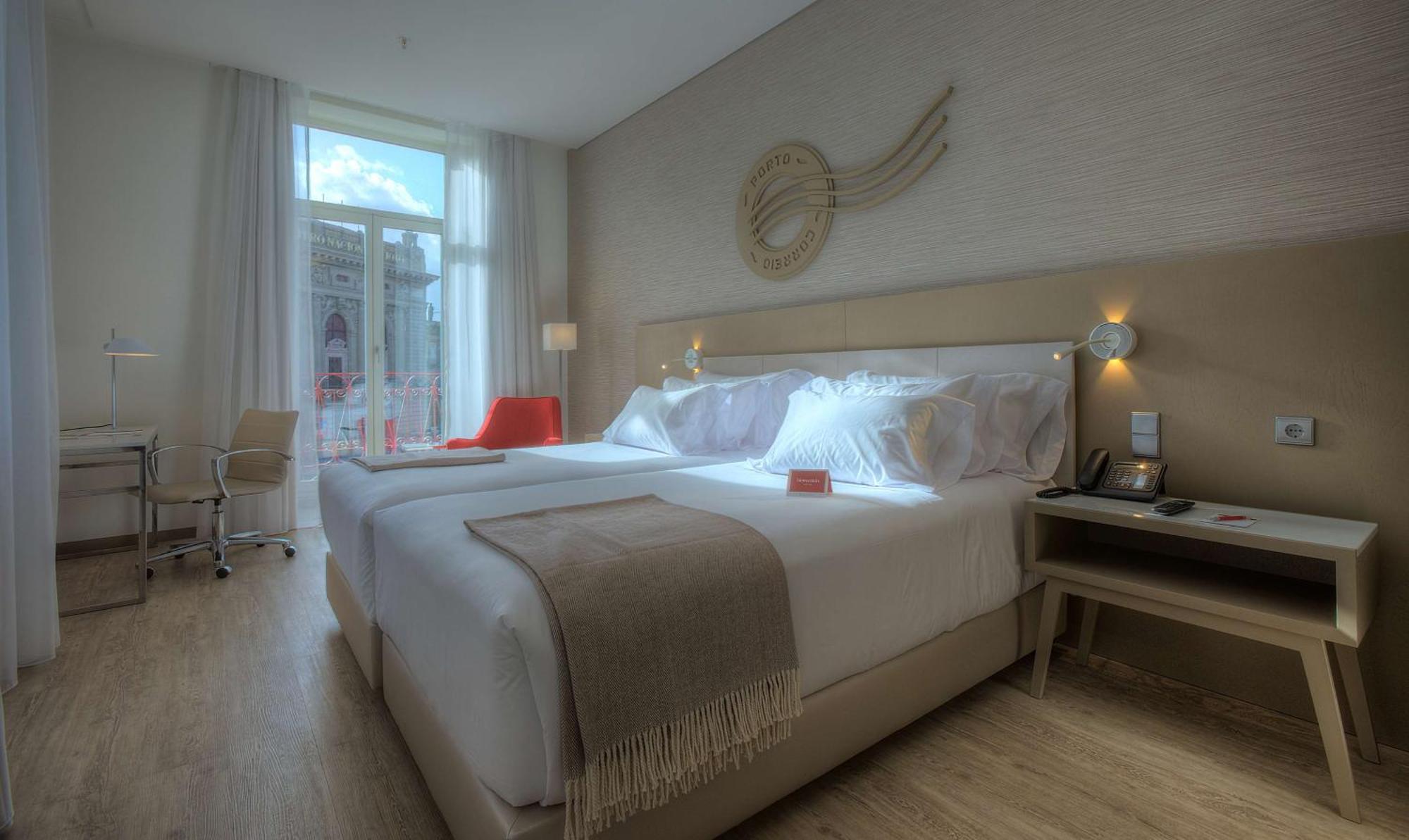 Nh Collection Porto Batalha Hotel Exterior photo
