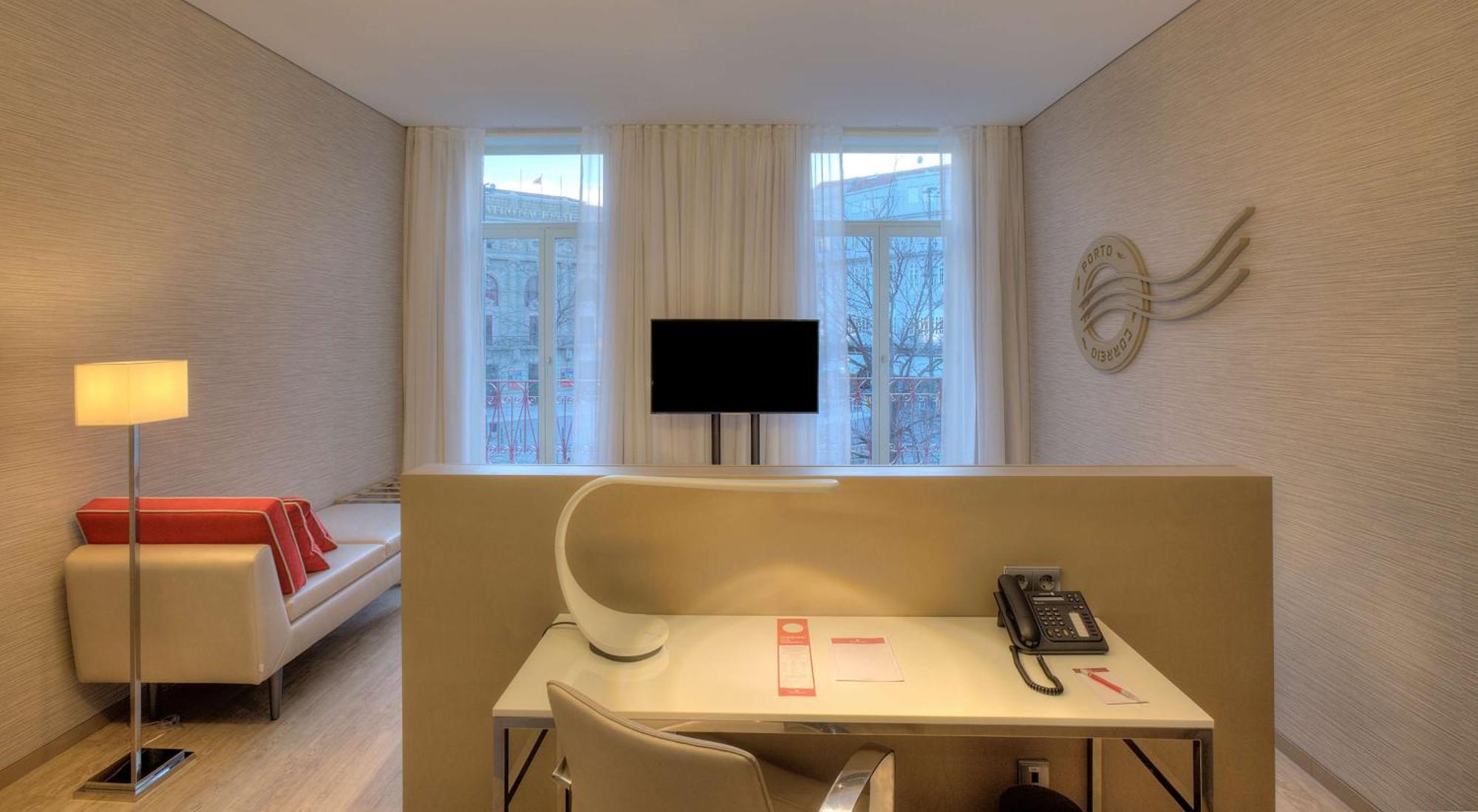 Nh Collection Porto Batalha Hotel Exterior photo