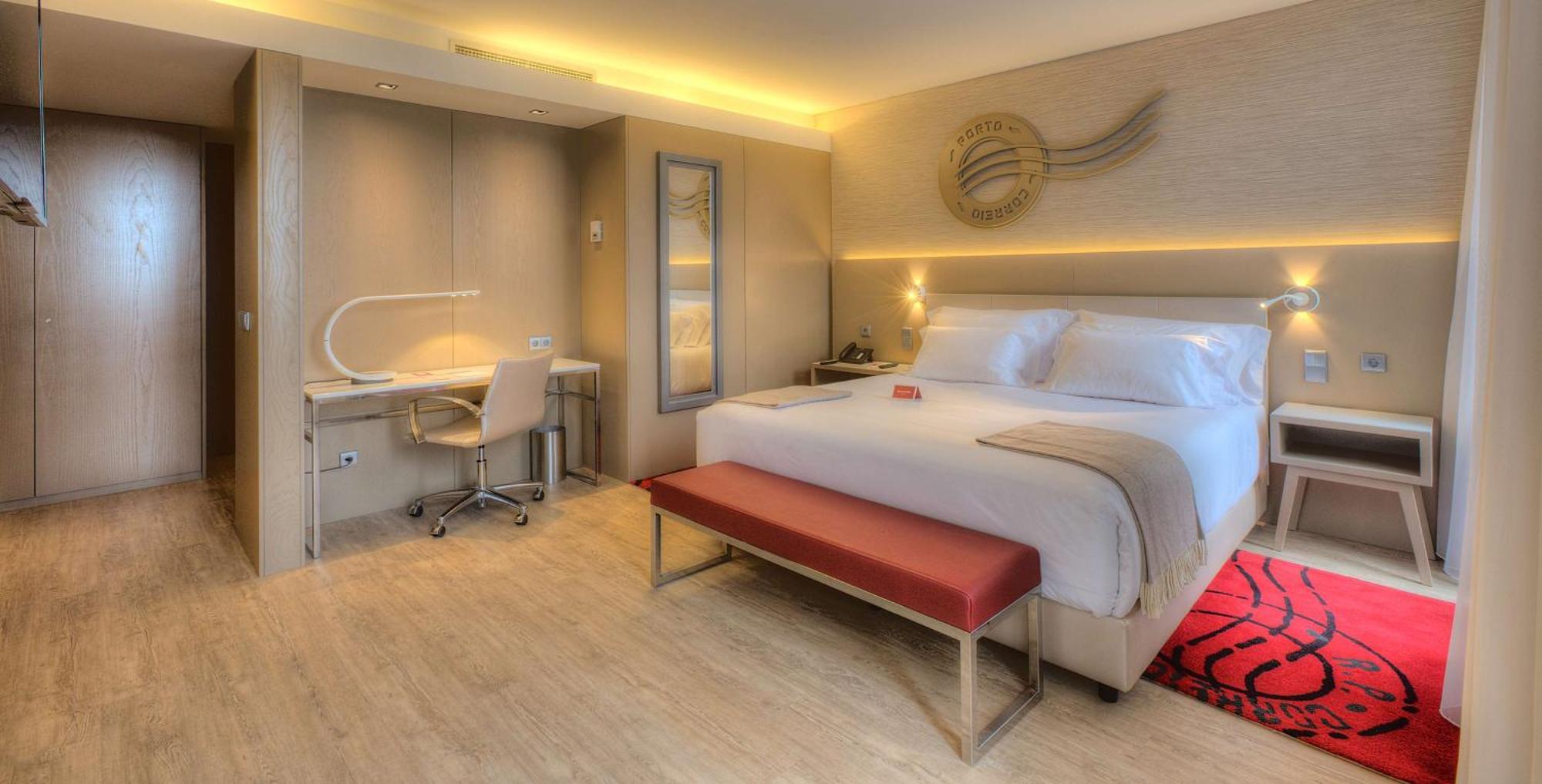 Nh Collection Porto Batalha Hotel Exterior photo