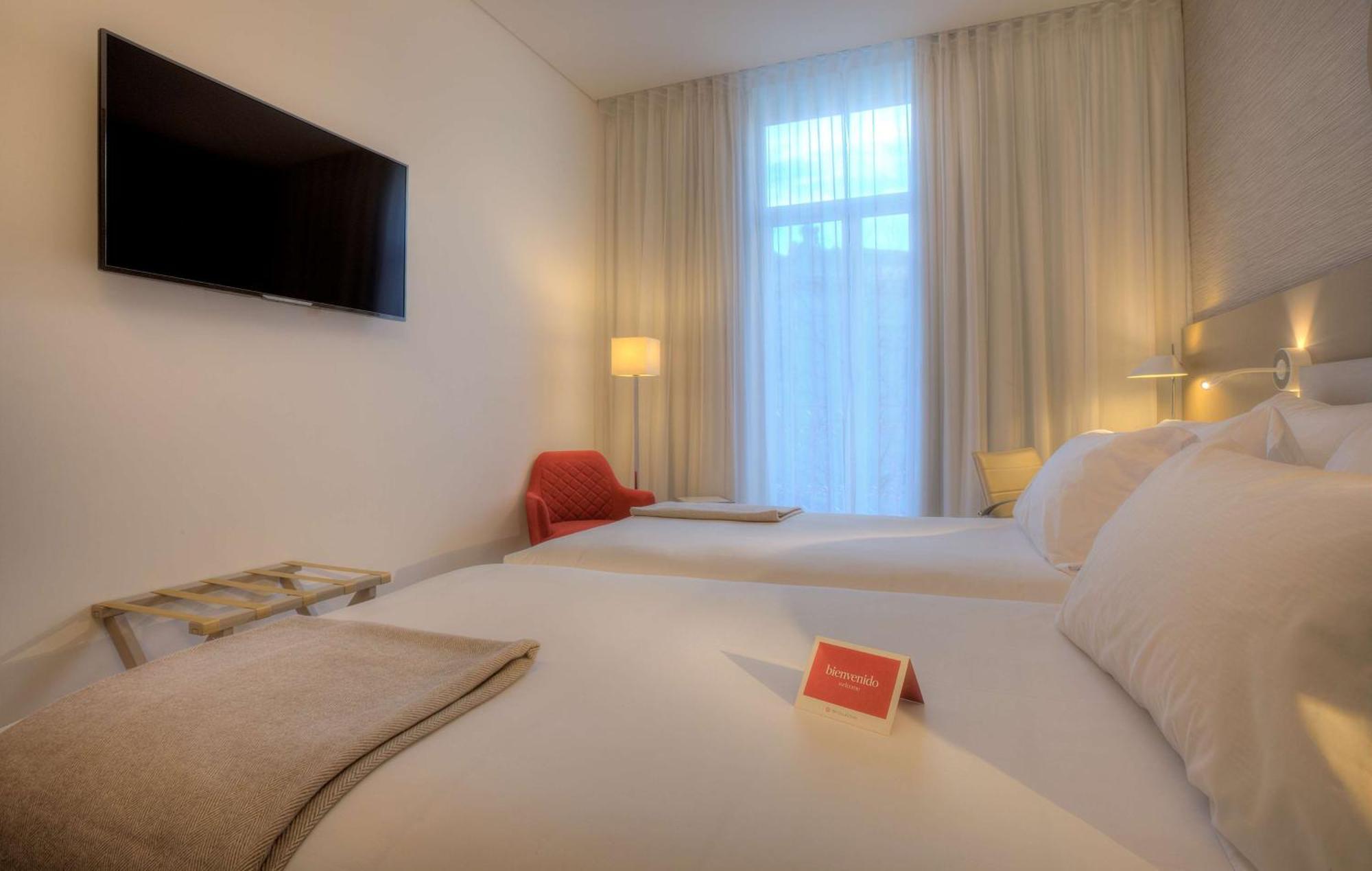 Nh Collection Porto Batalha Hotel Exterior photo